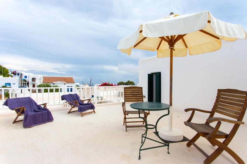 Castro Hotel Folégandros Buitenkant foto