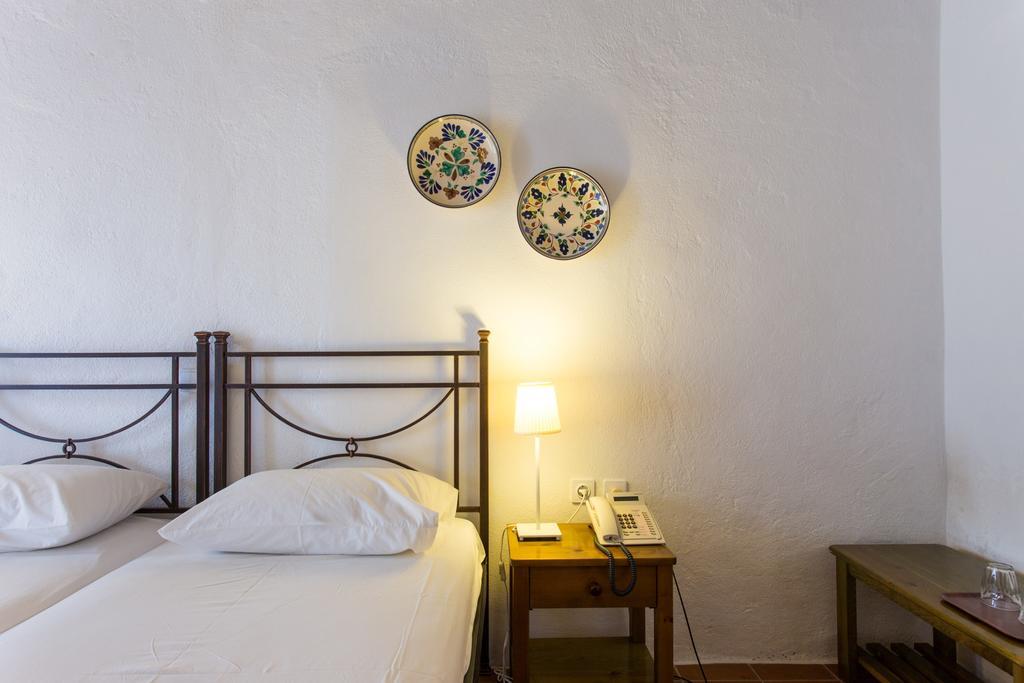 Castro Hotel Folégandros Buitenkant foto